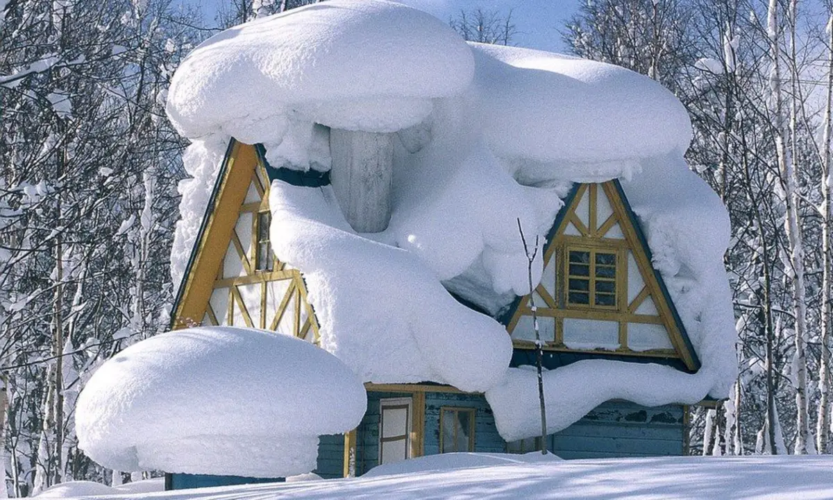 House under heavy snow load